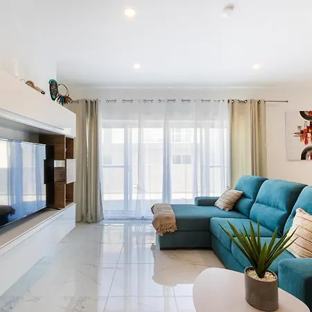 H4- Modern Penthouse With Large Terrace And Views Apartment San Gwann Exterior photo