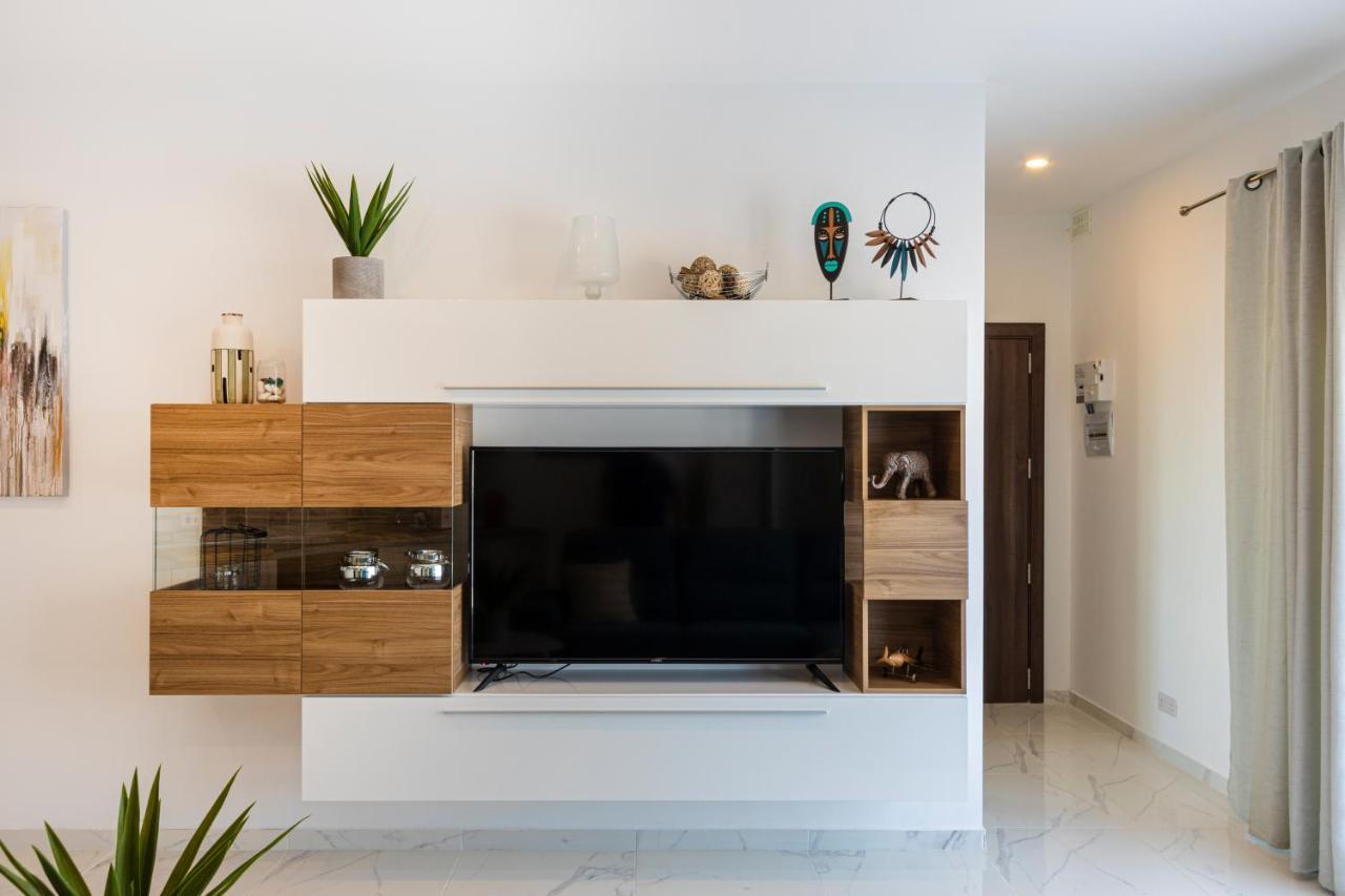 H4- Modern Penthouse With Large Terrace And Views San Gwann