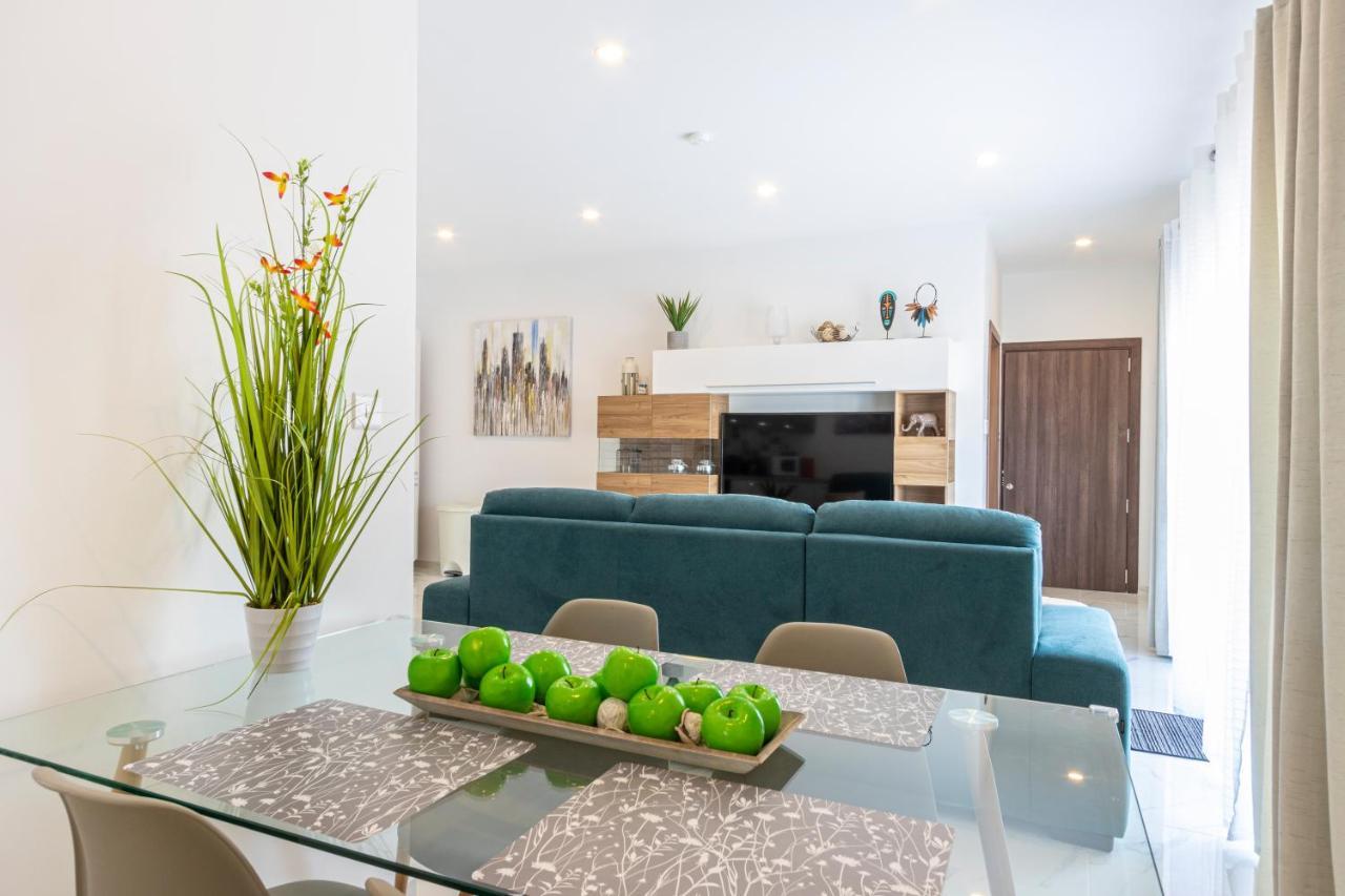 Apartment H4- Modern Penthouse With Large Terrace And Views *