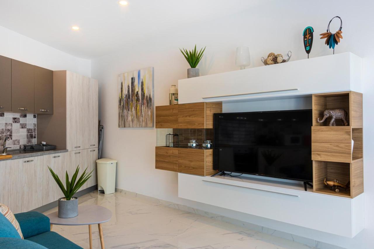 H4- Modern Penthouse With Large Terrace And Views Apartment