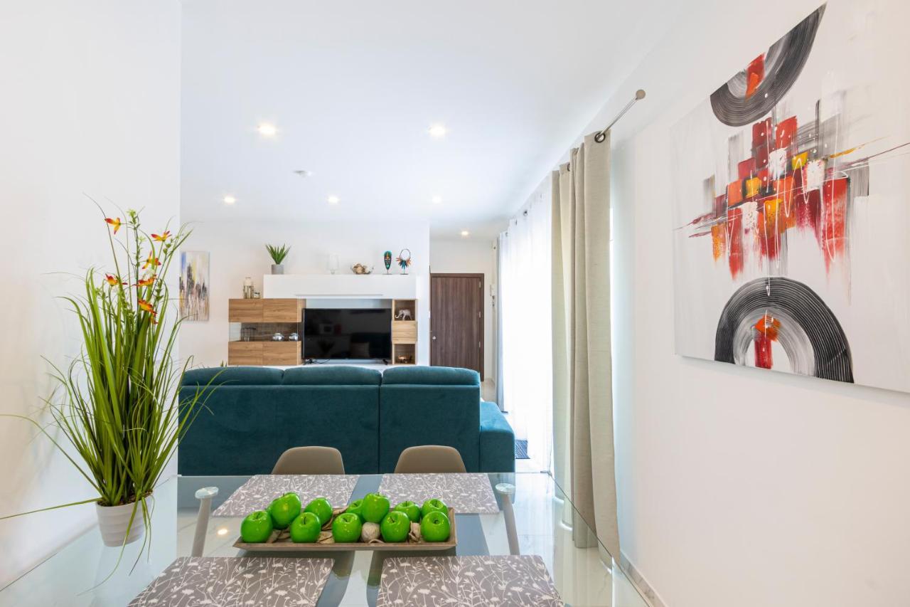 H4- Modern Penthouse With Large Terrace And Views Apartment *