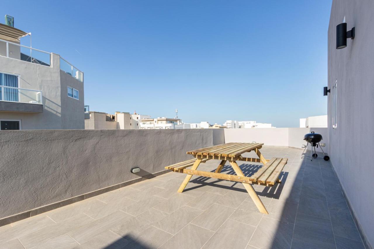 H4- Modern Penthouse With Large Terrace And Views San Gwann