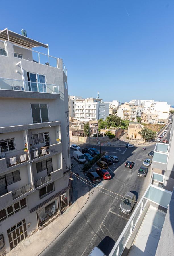 H4- Modern Penthouse With Large Terrace And Views *
